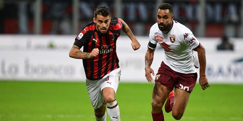 Thống kê lịch sử đối đầu và phong độ đều nghiêng về phía Milan